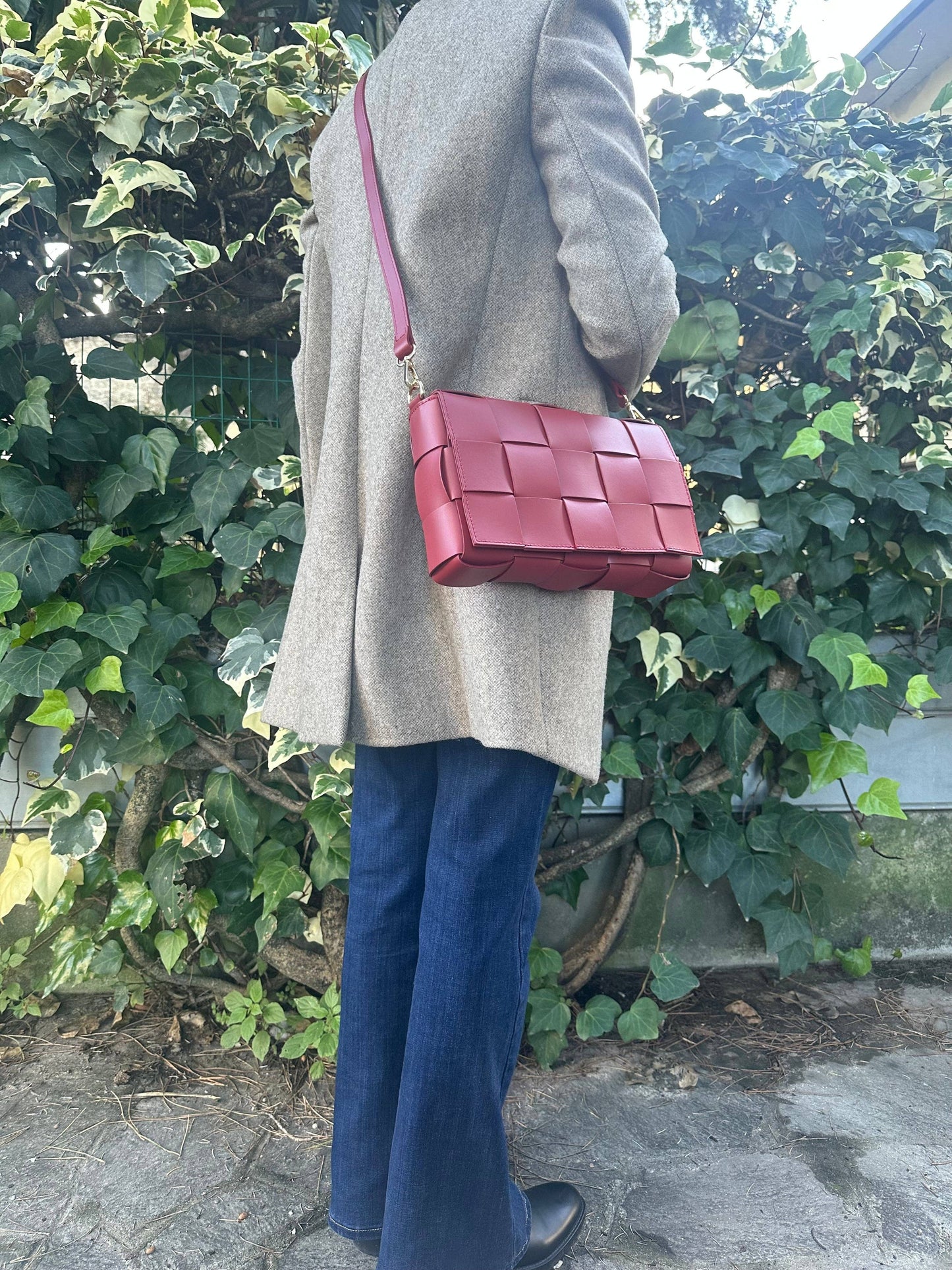 Casetta MM — Hand-Woven Genuine Leather Bag