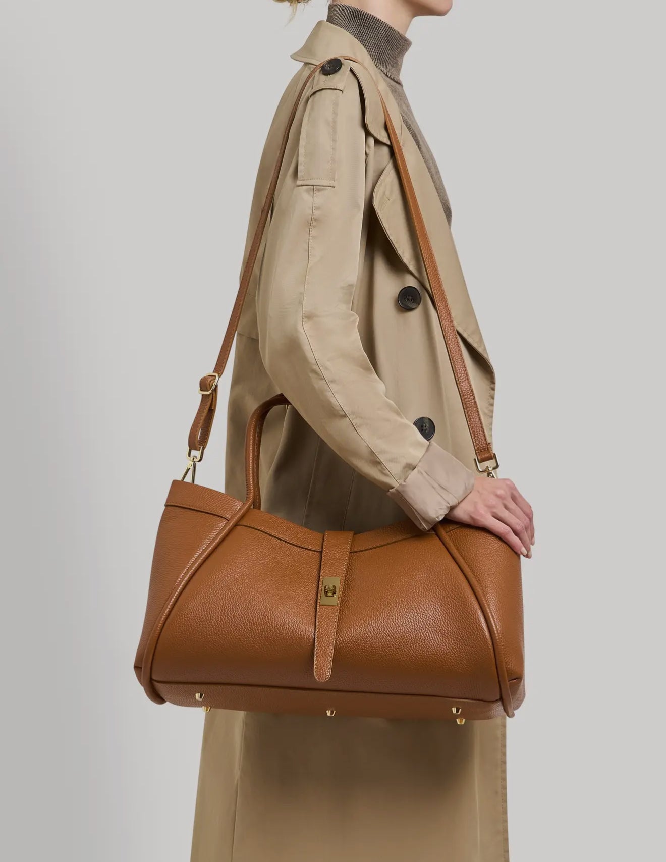 Ahmeliah - Togo Leather